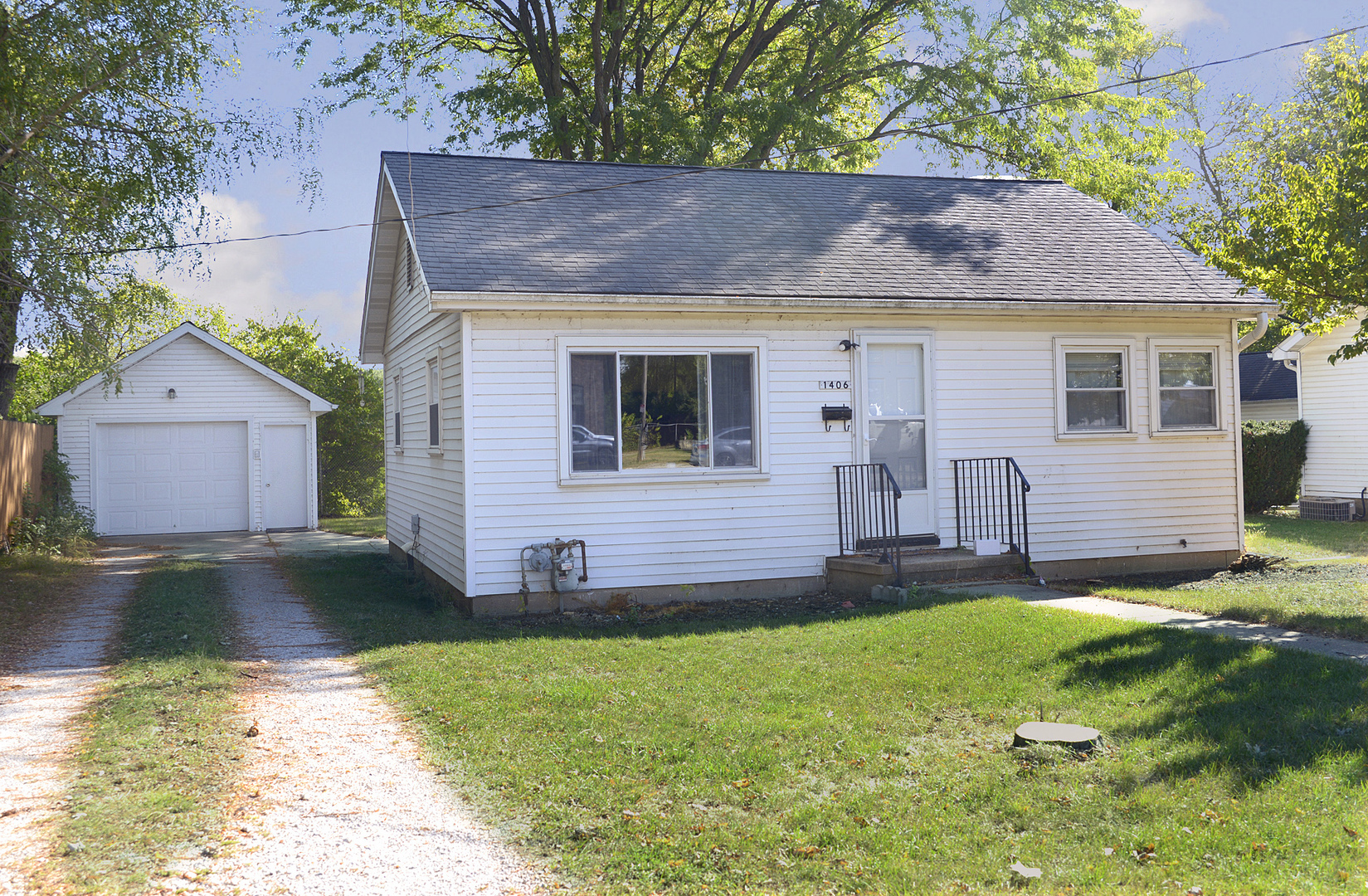 1402-1406 Champlain Street, Ottawa, IL 61350