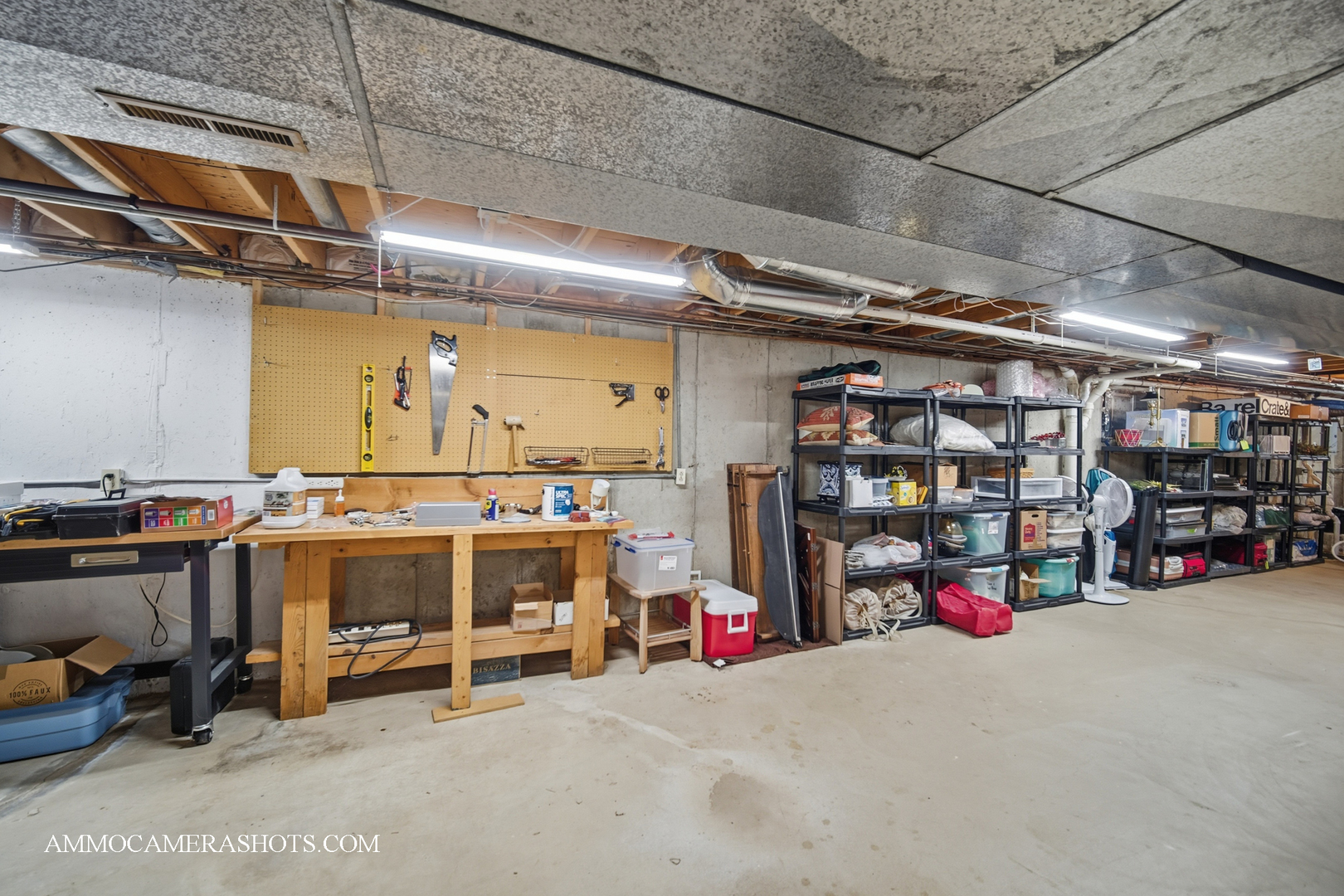 12 Highgate Court, St. Charles, IL 60174