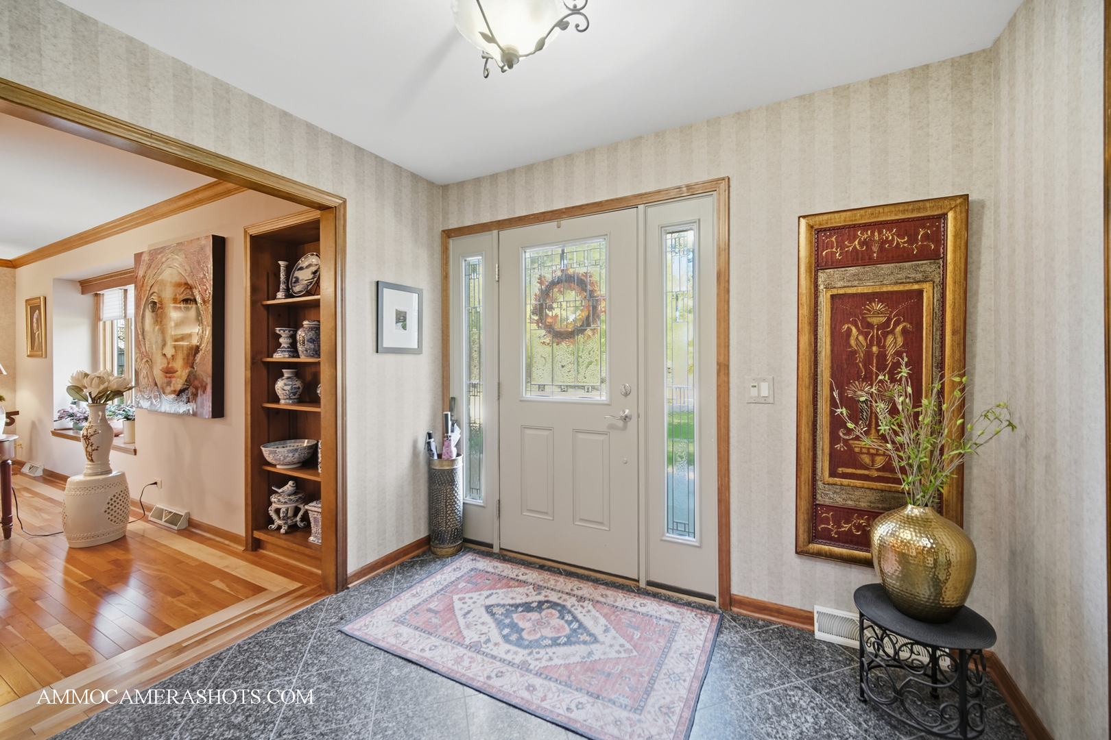 12 Highgate Court, St. Charles, IL 60174