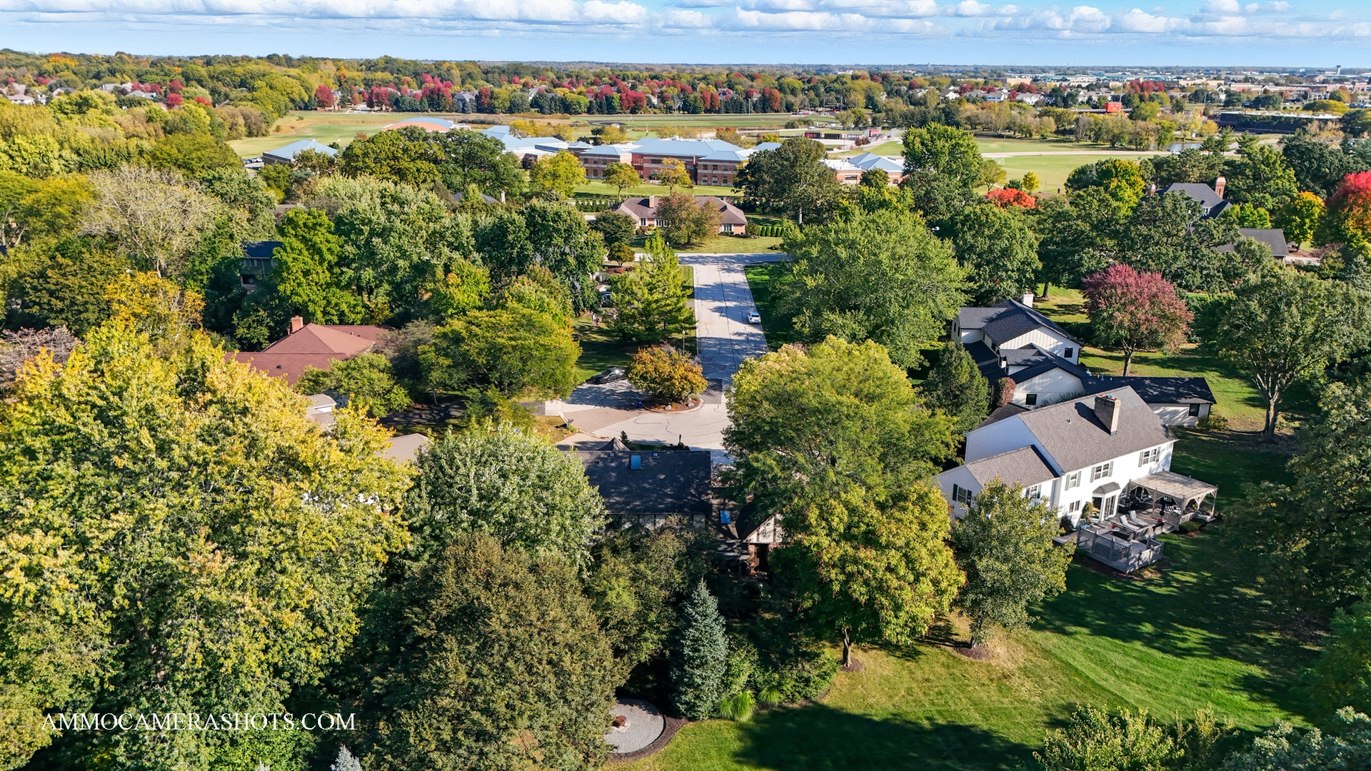 12 Highgate Court, St. Charles, IL 60174