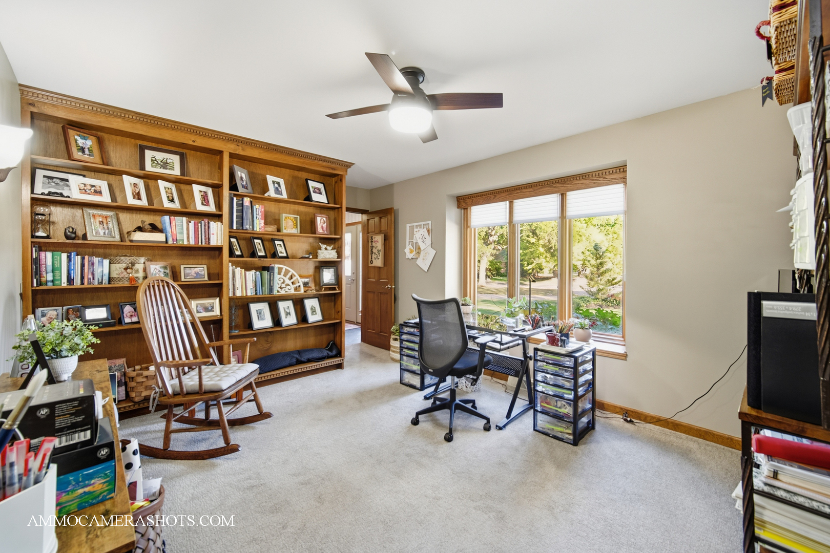 12 Highgate Court, St. Charles, IL 60174