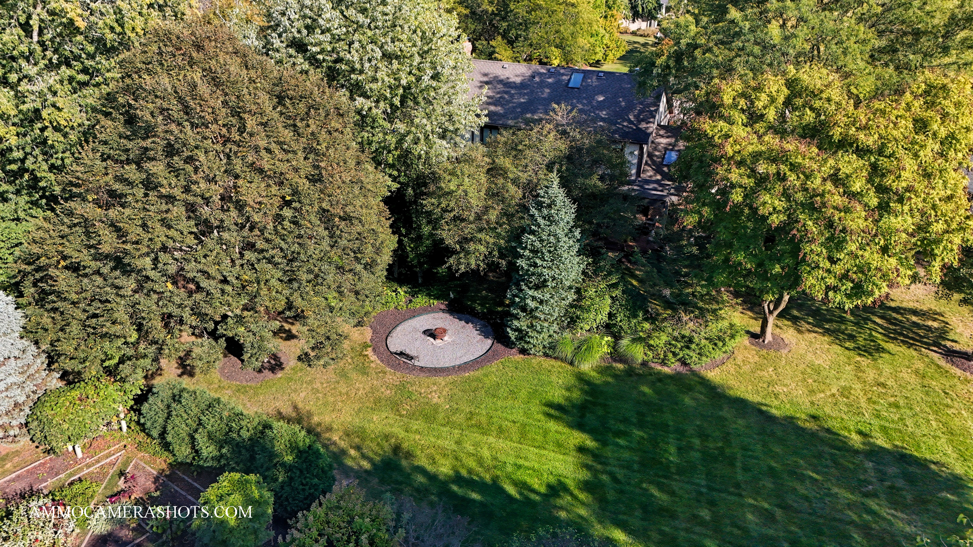 12 Highgate Court, St. Charles, IL 60174