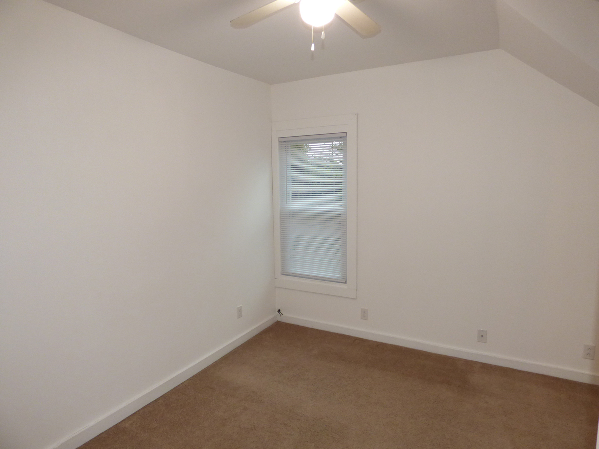 329 Exchange Street, Sycamore, IL 60178