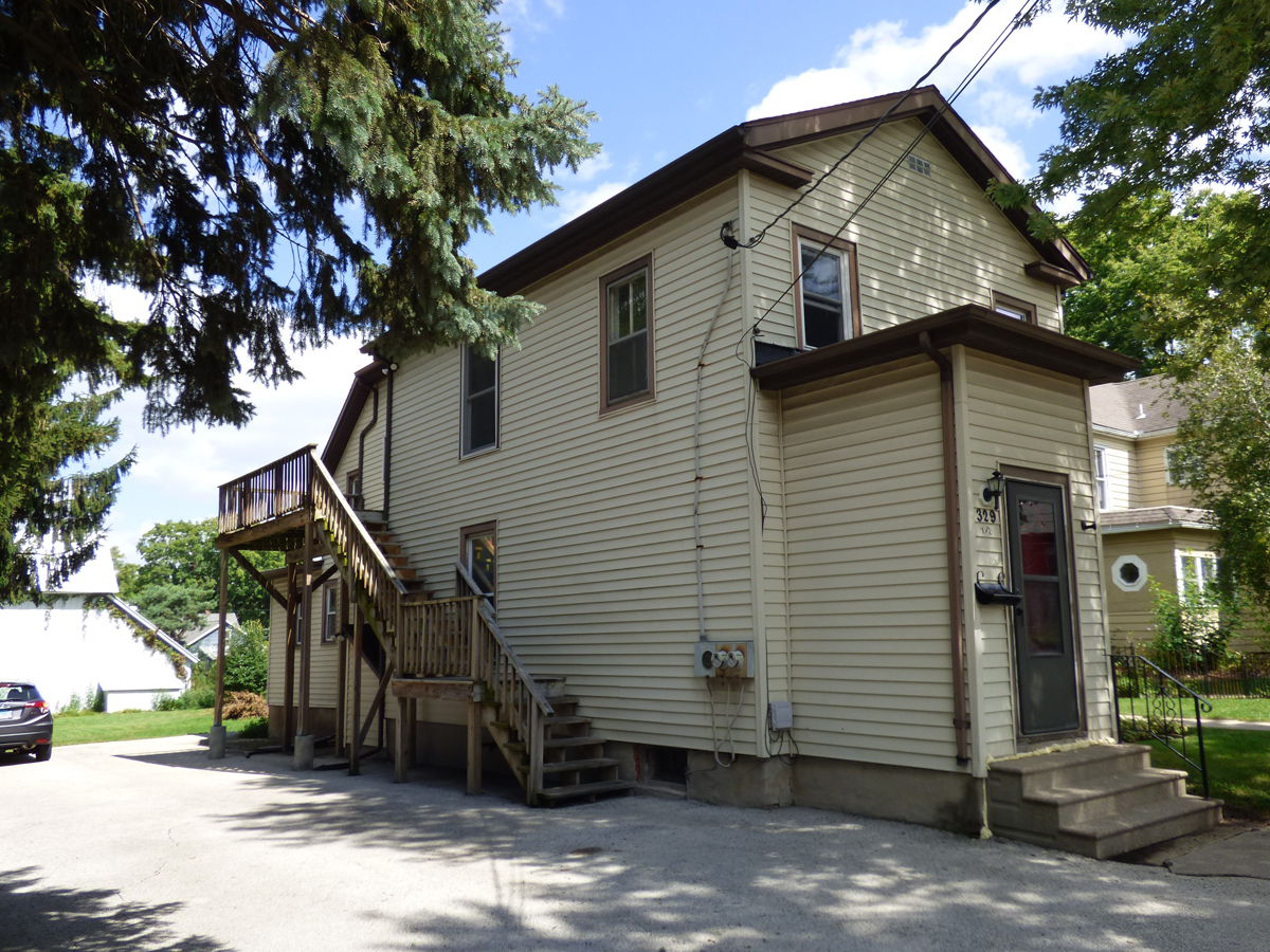 329 Exchange Street, Sycamore, IL 60178