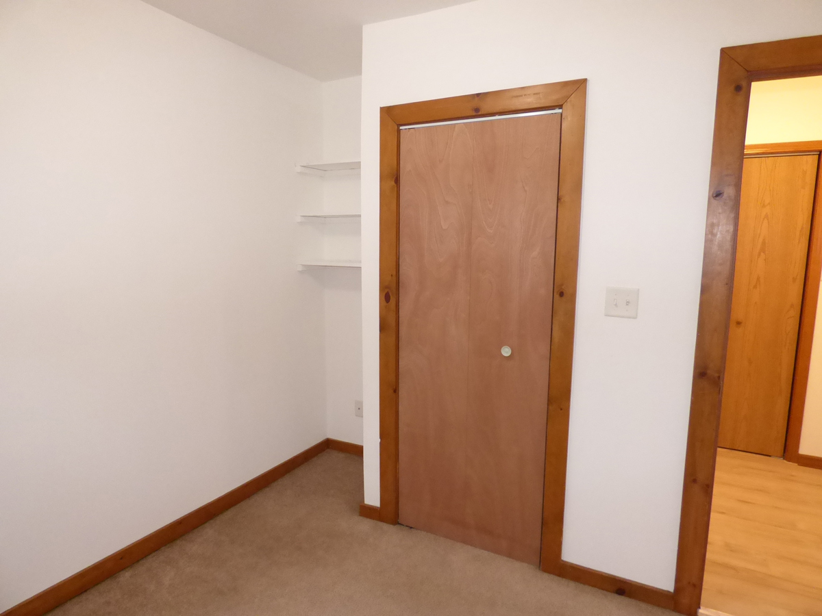 329 Exchange Street, Sycamore, IL 60178