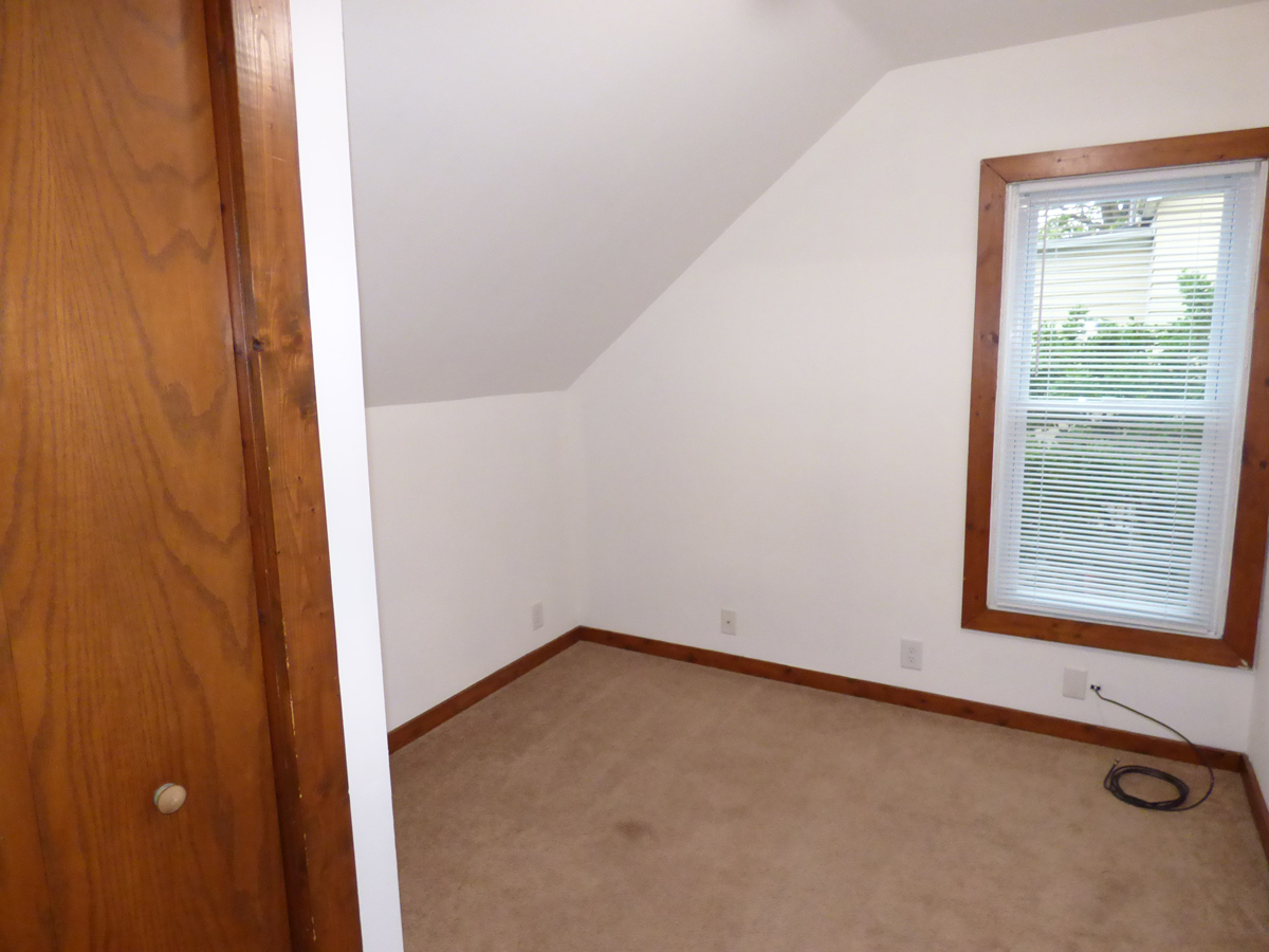 329 Exchange Street, Sycamore, IL 60178