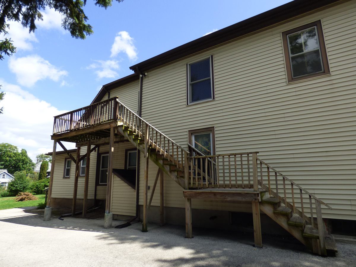 329 Exchange Street, Sycamore, IL 60178