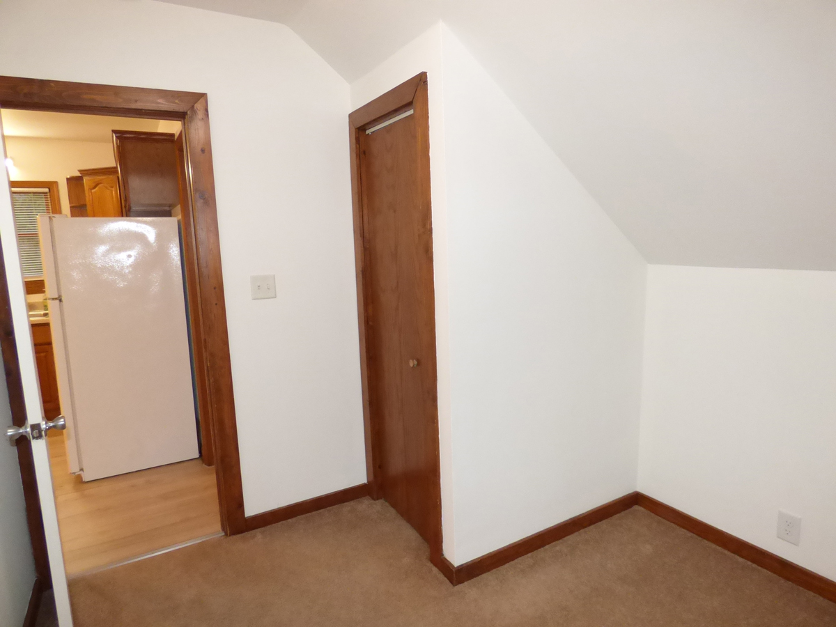 329 Exchange Street, Sycamore, IL 60178