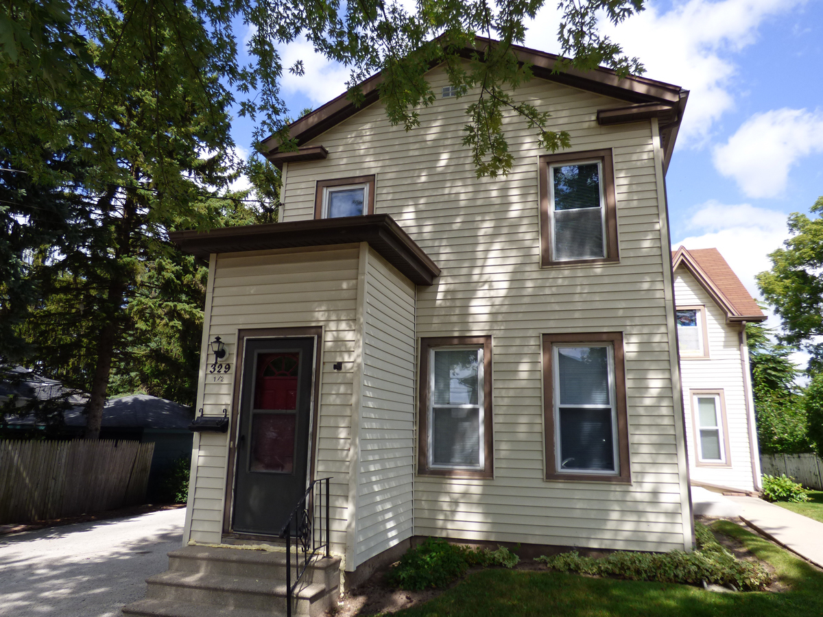 329 Exchange Street, Sycamore, IL 60178