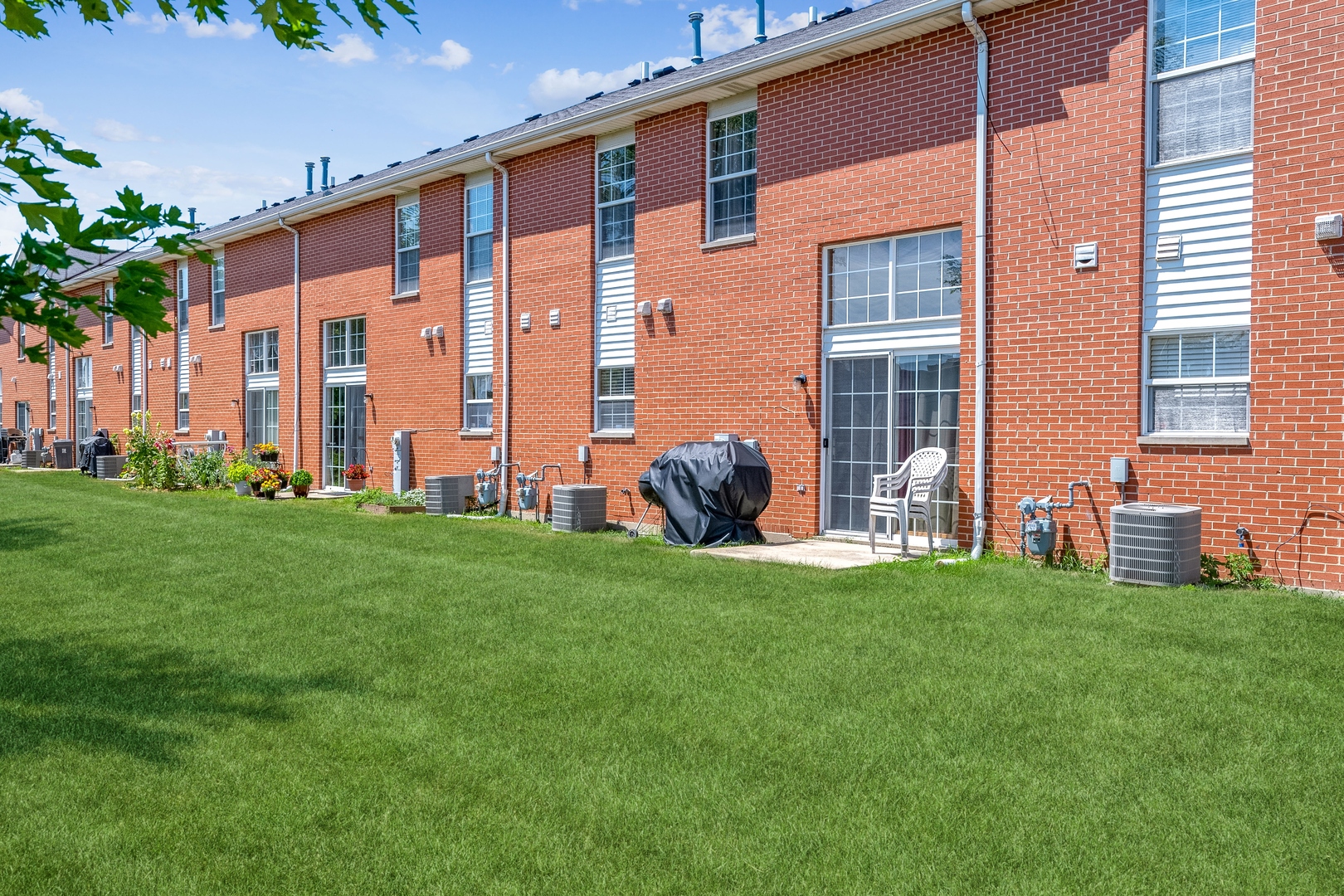 1544 Anderson Trail, Zion, IL 60099