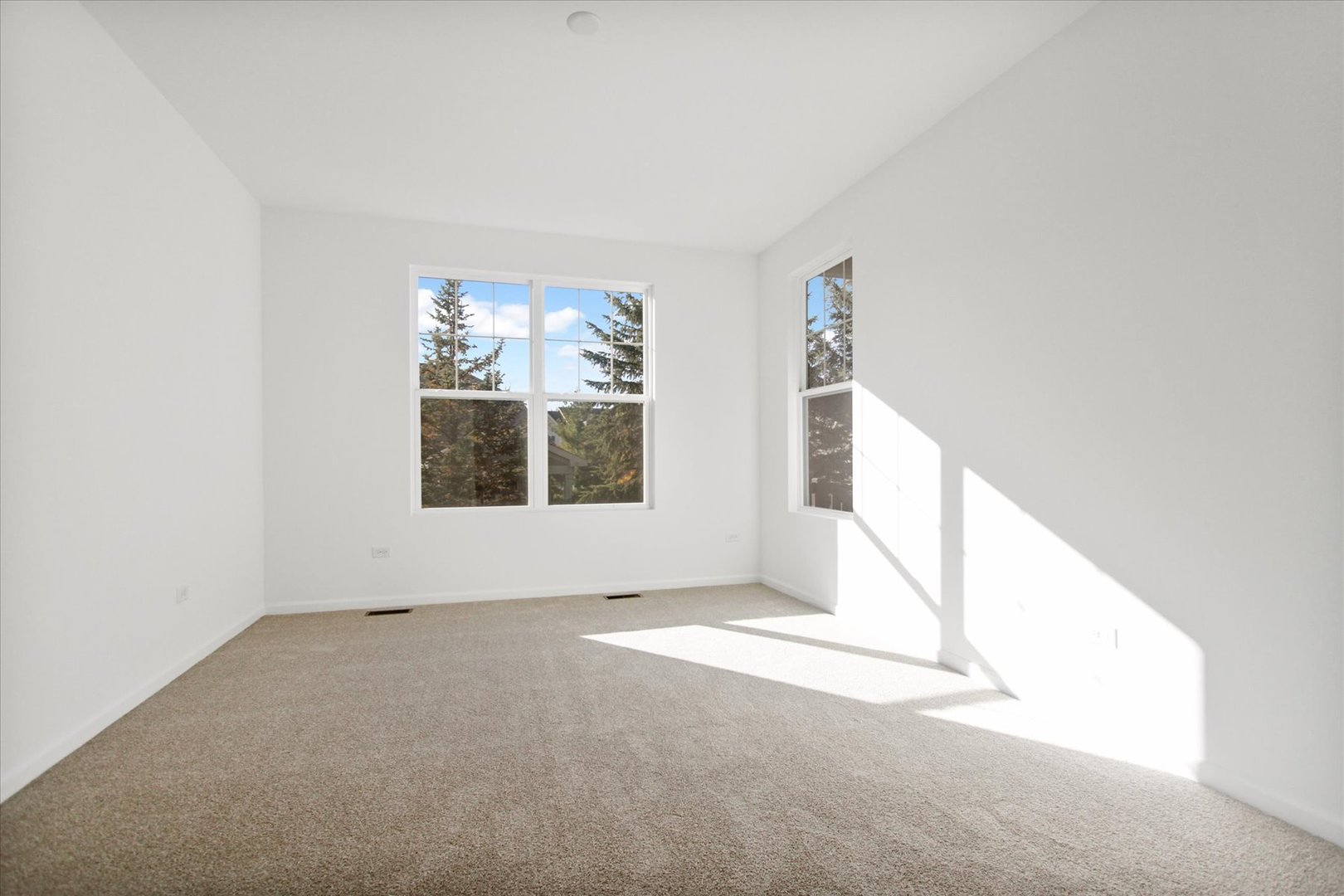 38 Tournament Drive, Hawthorn Woods, IL 60047