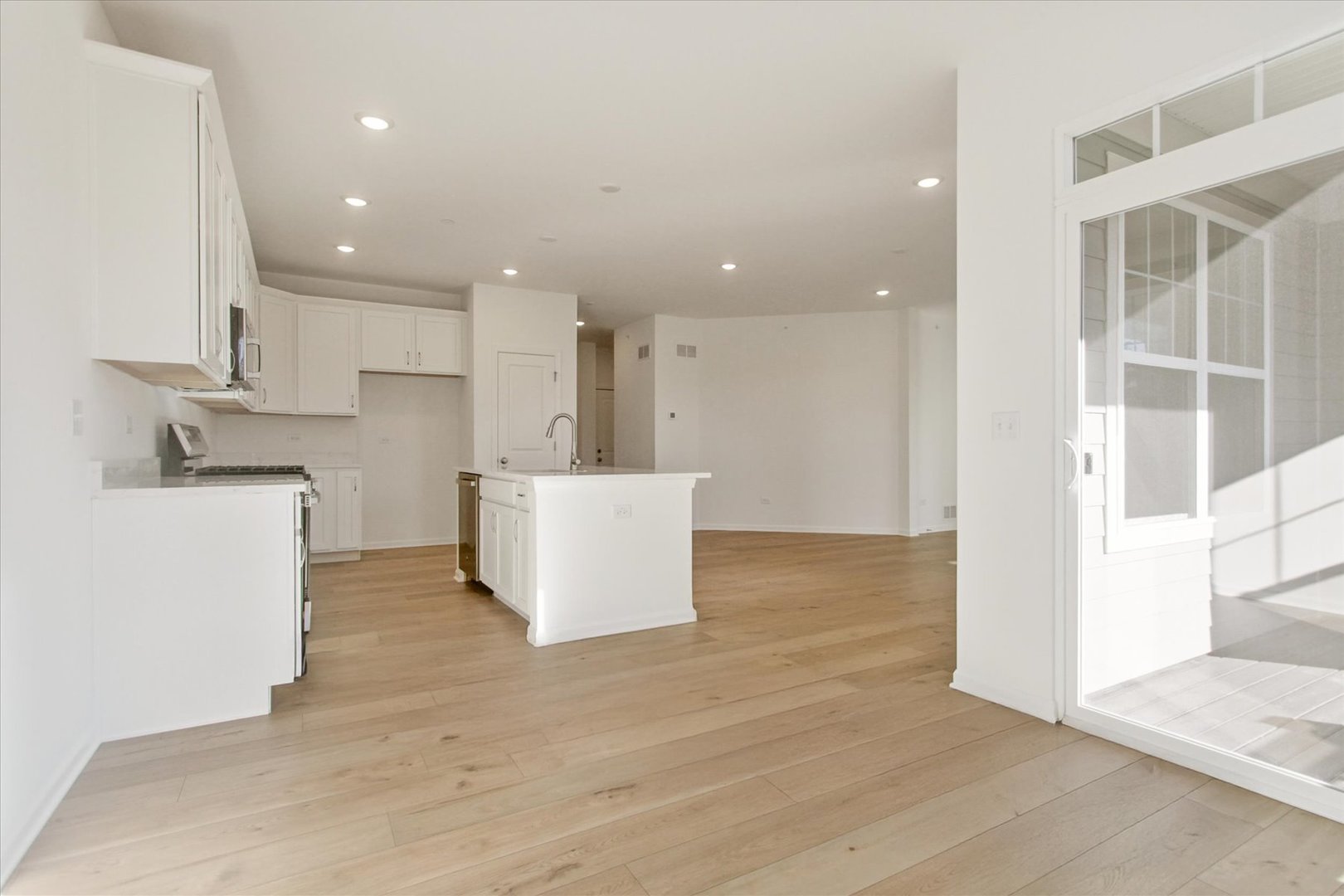 38 Tournament Drive, Hawthorn Woods, IL 60047