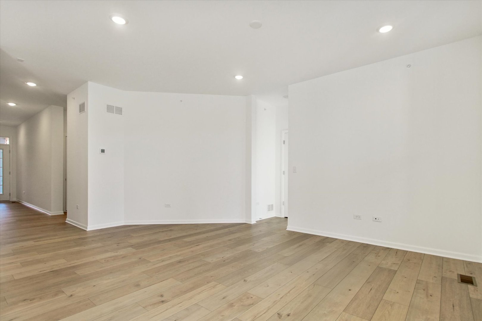 38 Tournament Drive, Hawthorn Woods, IL 60047