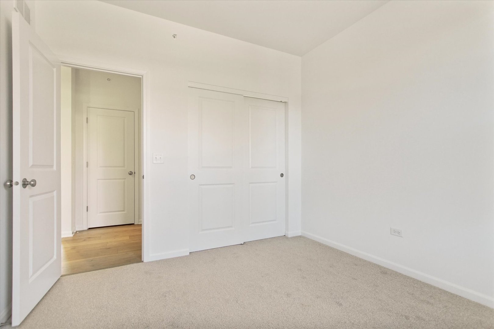 38 Tournament Drive, Hawthorn Woods, IL 60047