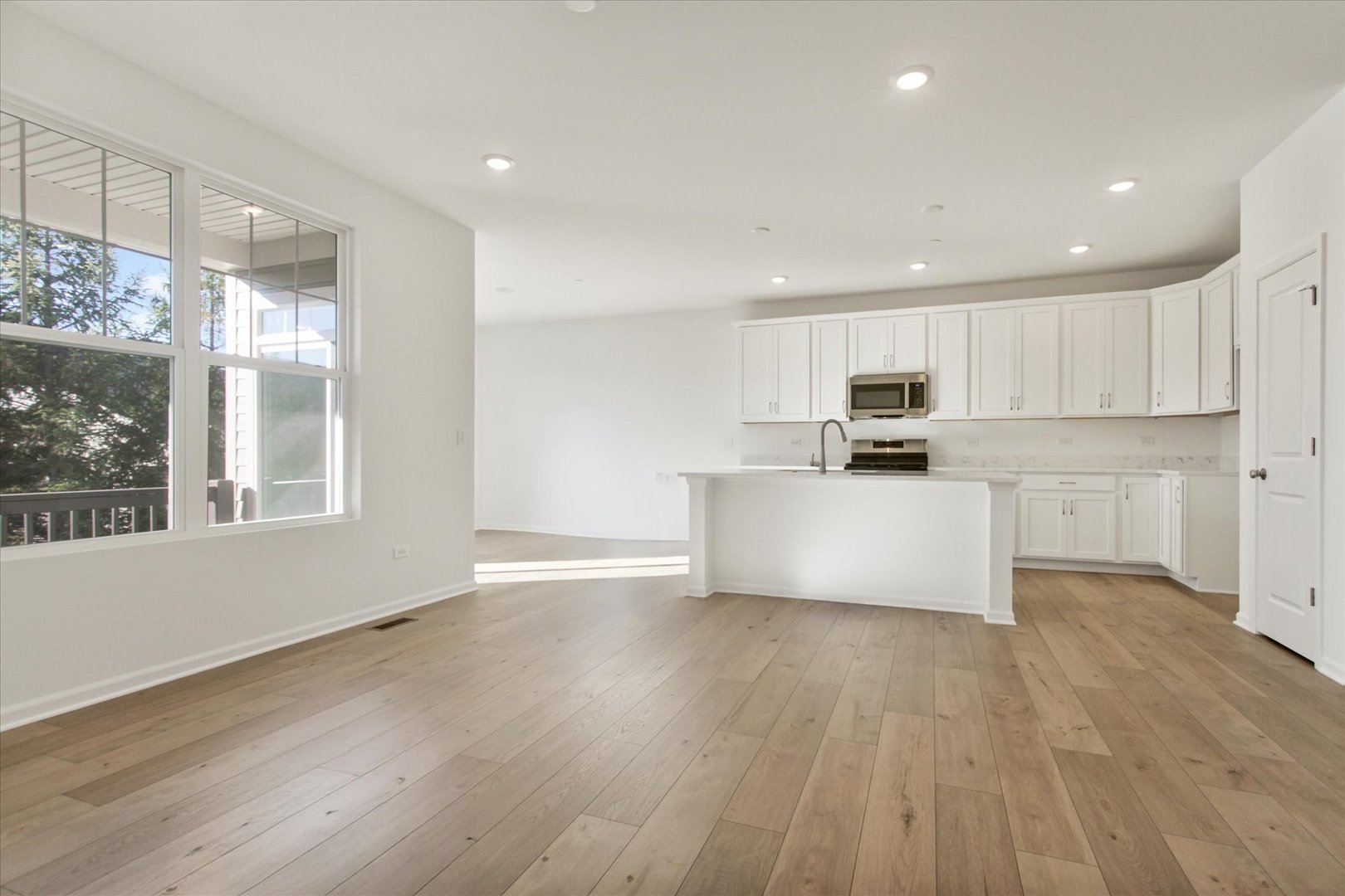 38 Tournament Drive, Hawthorn Woods, IL 60047