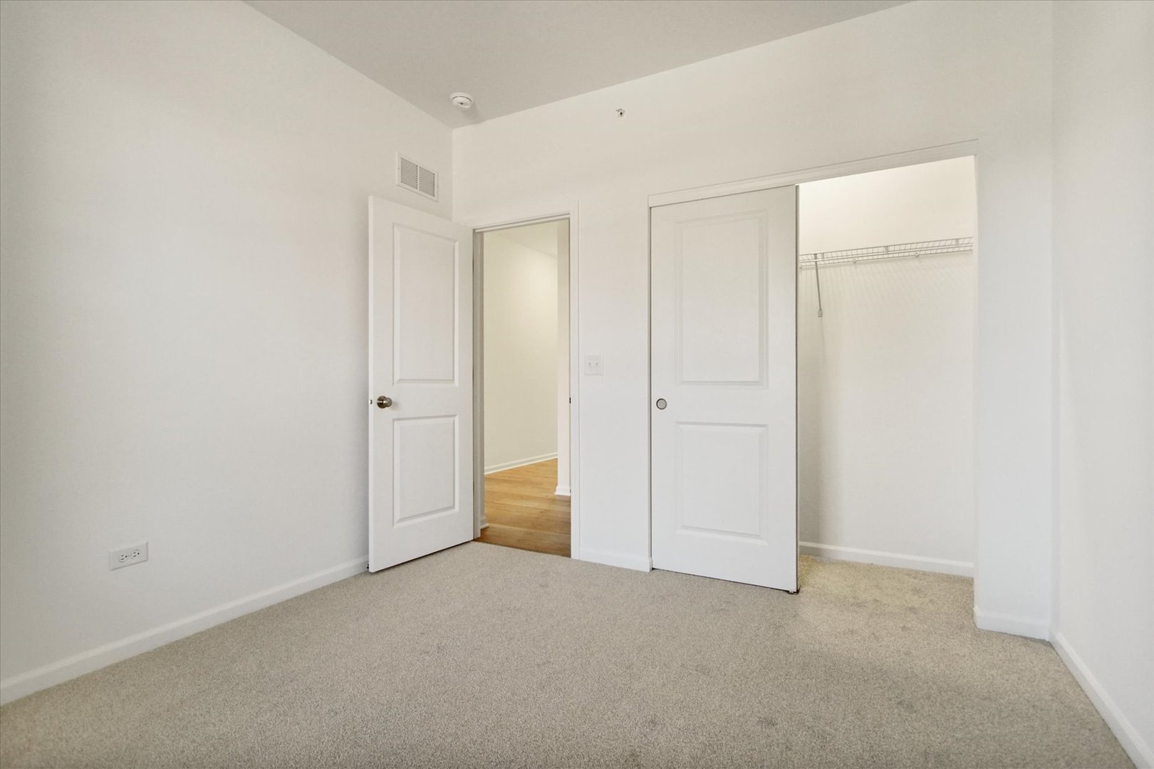 38 Tournament Drive, Hawthorn Woods, IL 60047