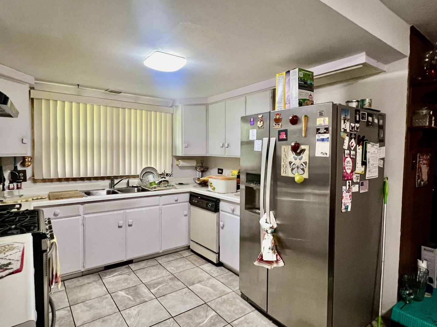 17613 Hawthorne Drive, Country Club Hills, IL 60478