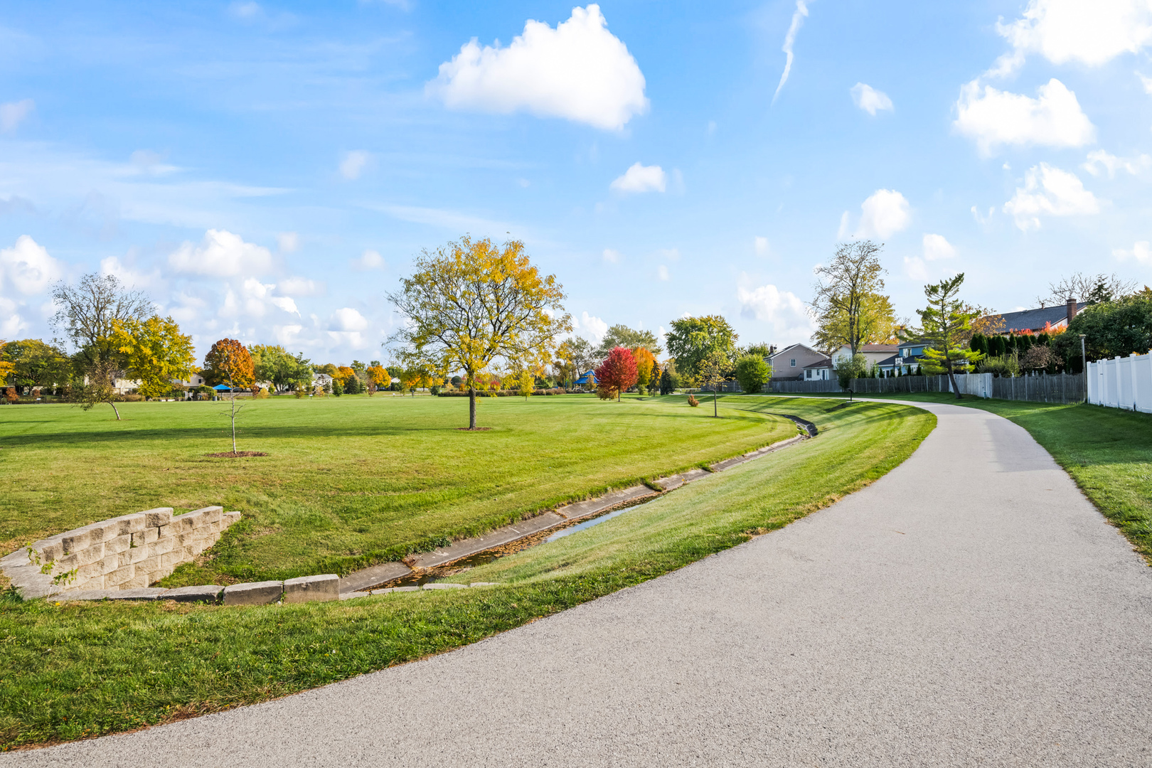 1286 Gail Drive, Buffalo Grove, IL 60089