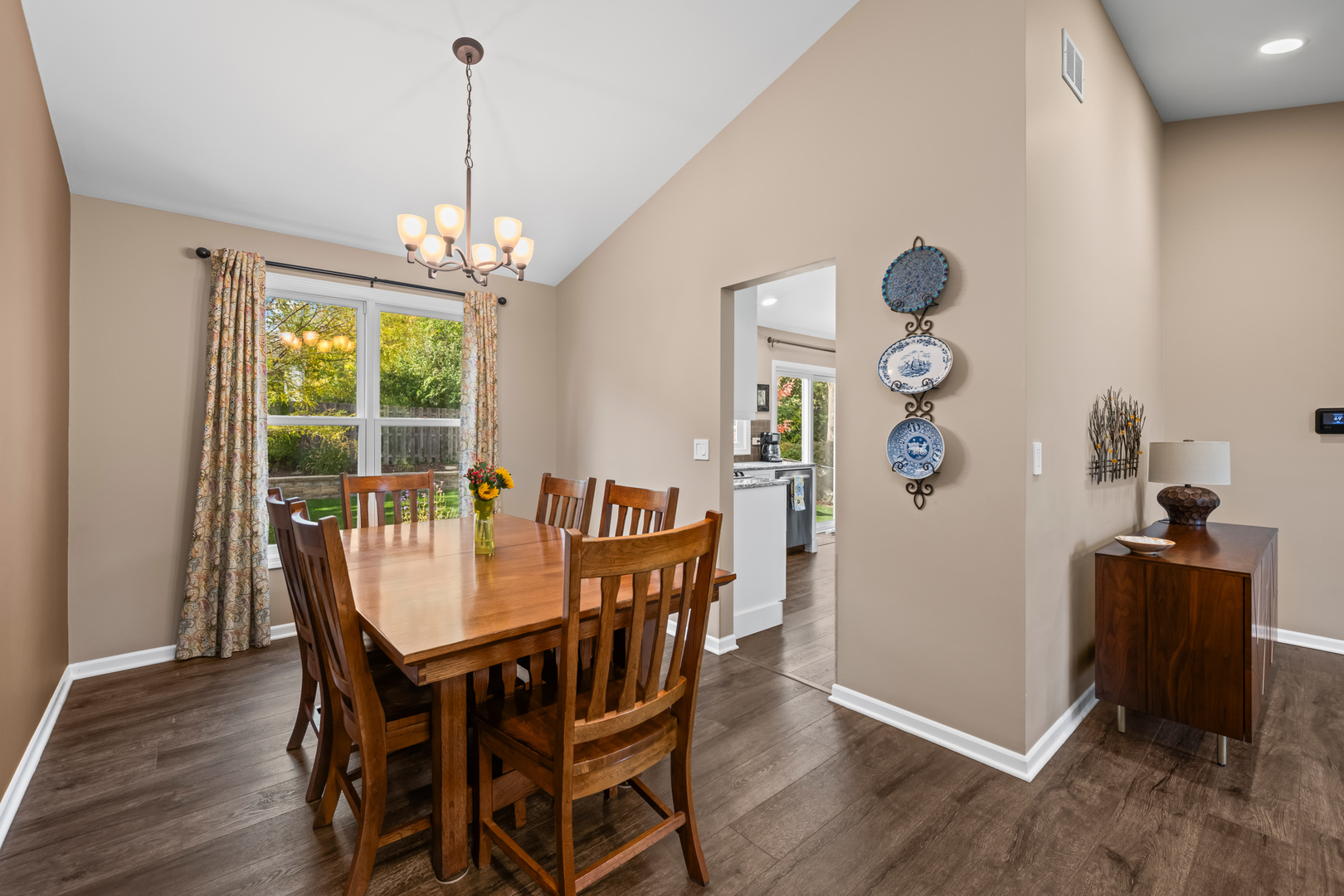 1286 Gail Drive, Buffalo Grove, IL 60089