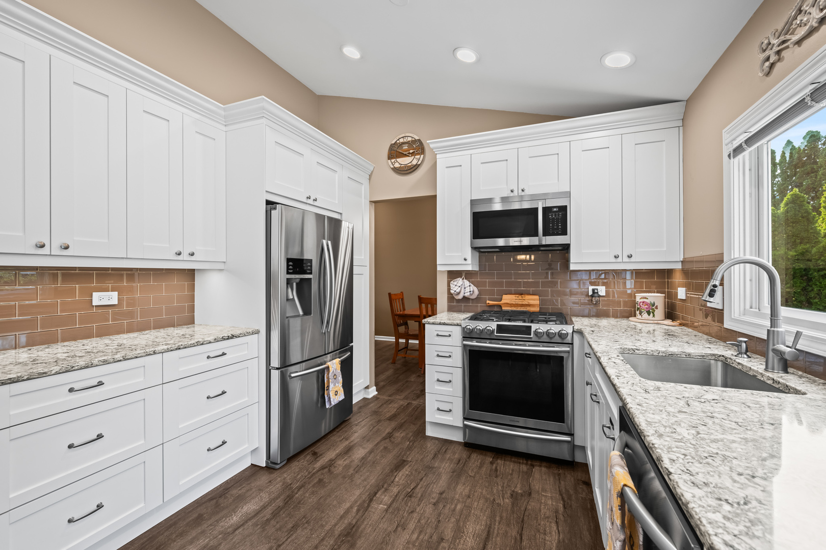 1286 Gail Drive, Buffalo Grove, IL 60089