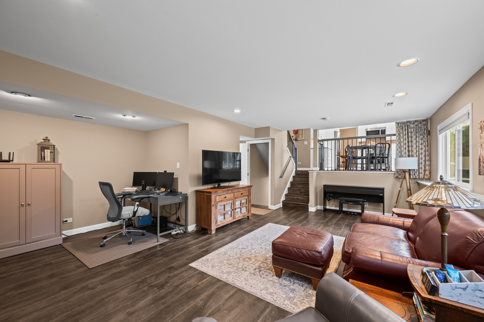 1286 Gail Drive, Buffalo Grove, IL 60089