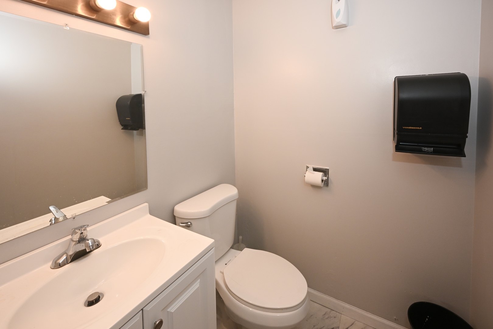 Bensenville, IL 60106