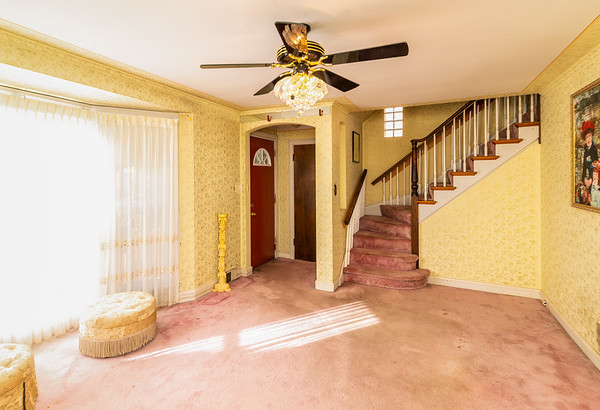 1801 N 73rd Avenue, Elmwood Park, IL 60707