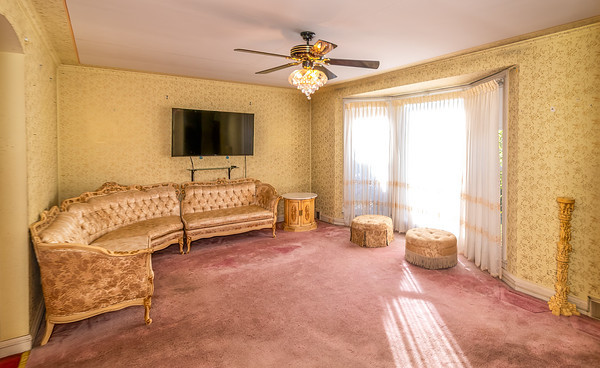 1801 N 73rd Avenue, Elmwood Park, IL 60707