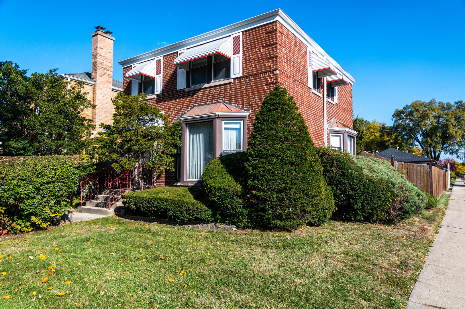 1801 N 73rd Avenue, Elmwood Park, IL 60707