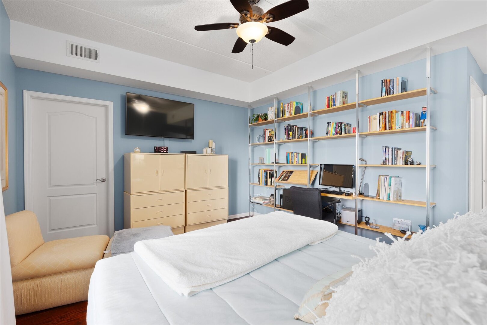 845 E 22nd Street #b105, Lombard, IL 60148