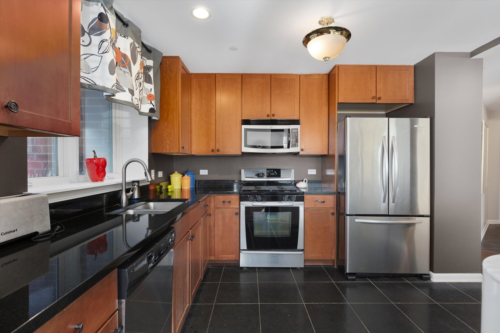 845 E 22nd Street #b105, Lombard, IL 60148