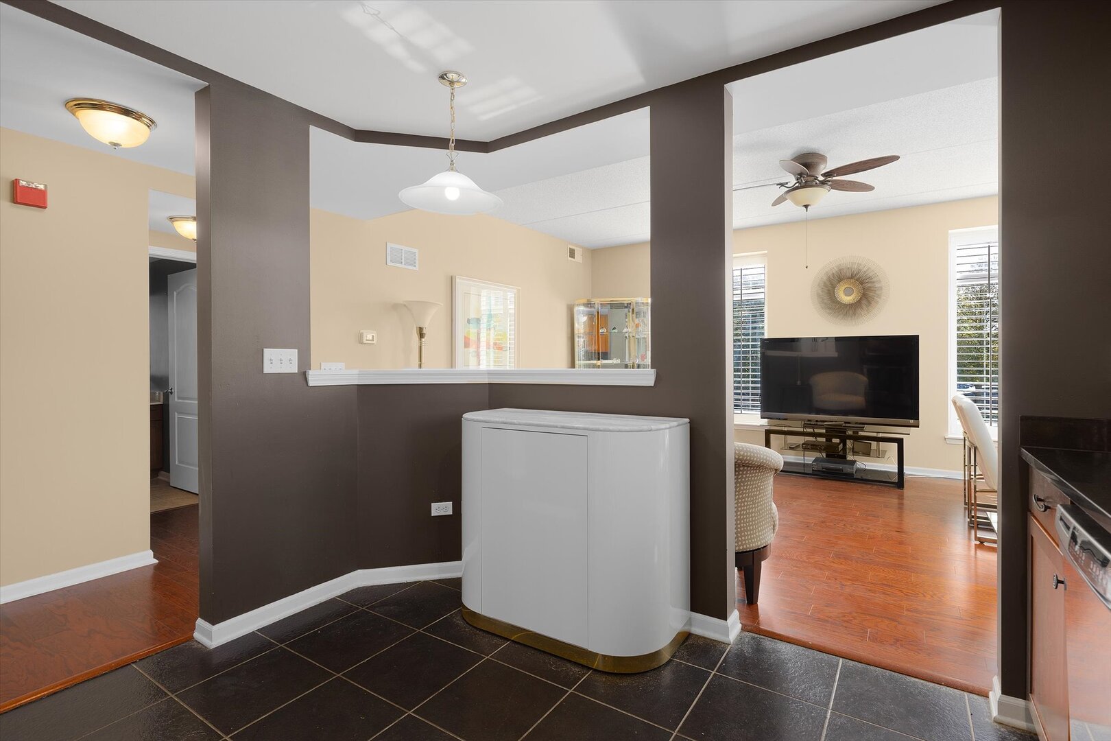 845 E 22nd Street #b105, Lombard, IL 60148