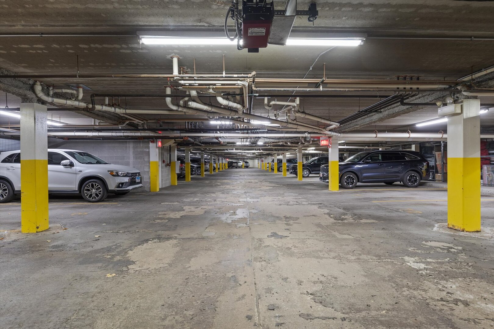 845 E 22nd Street #b105, Lombard, IL 60148