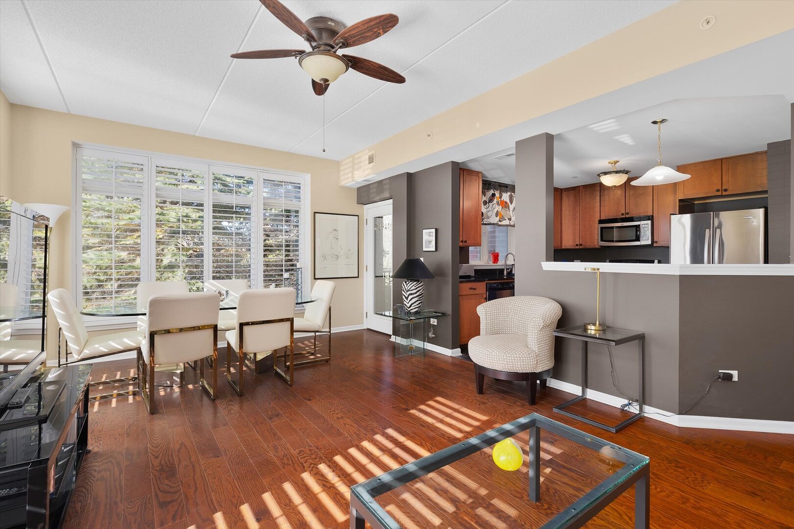 845 E 22nd Street #b105, Lombard, IL 60148