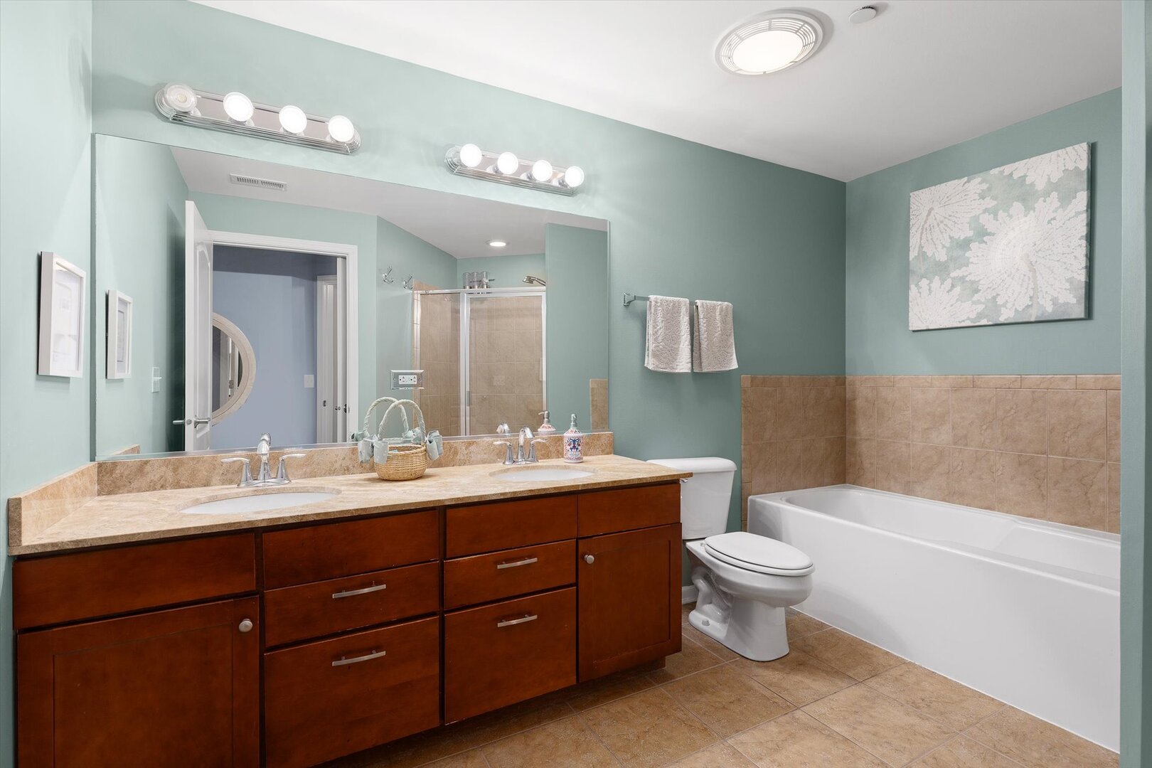 845 E 22nd Street #b105, Lombard, IL 60148