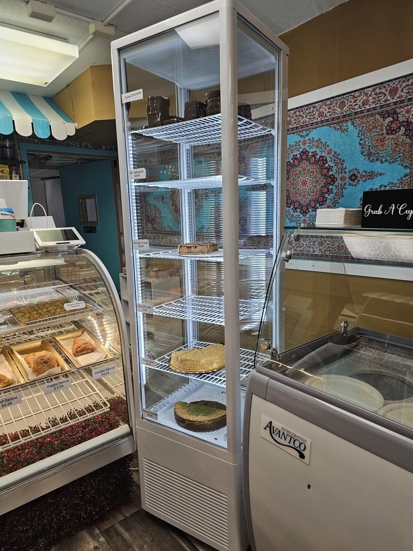 5441 N East River Road #106, Chicago, IL 60656