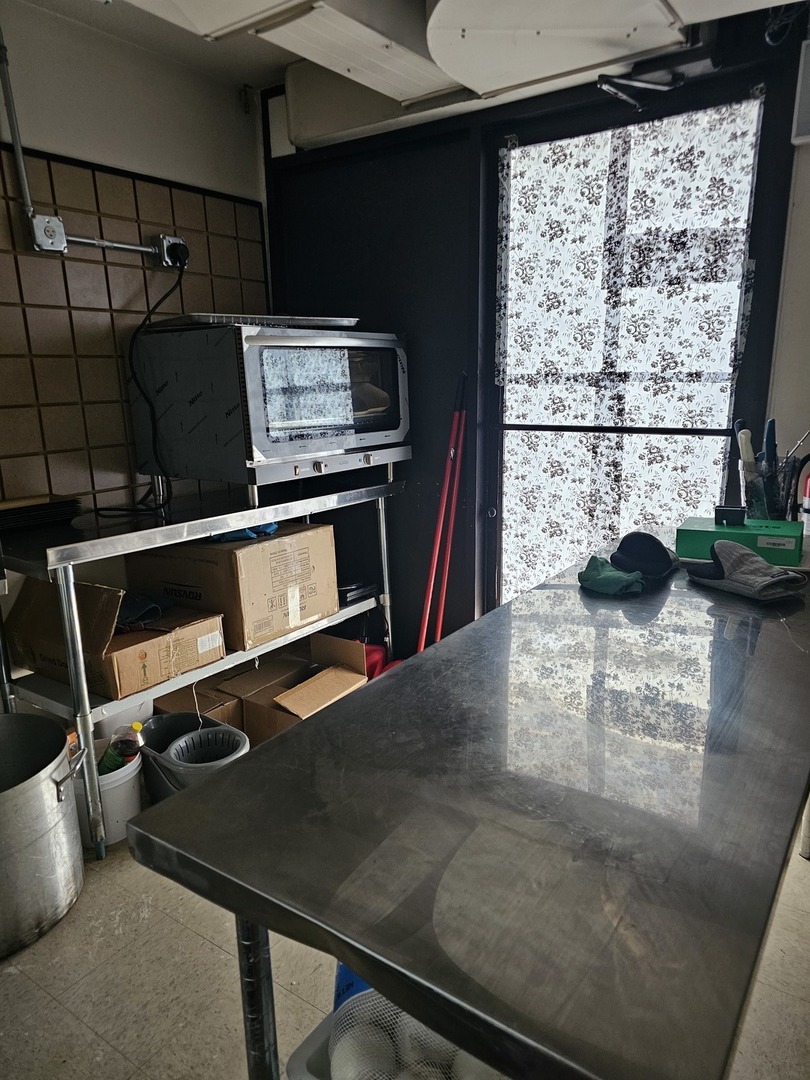 5441 N East River Road #106, Chicago, IL 60656