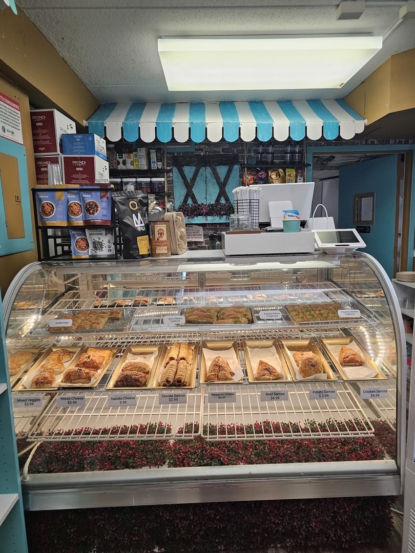 5441 N East River Road #106, Chicago, IL 60656