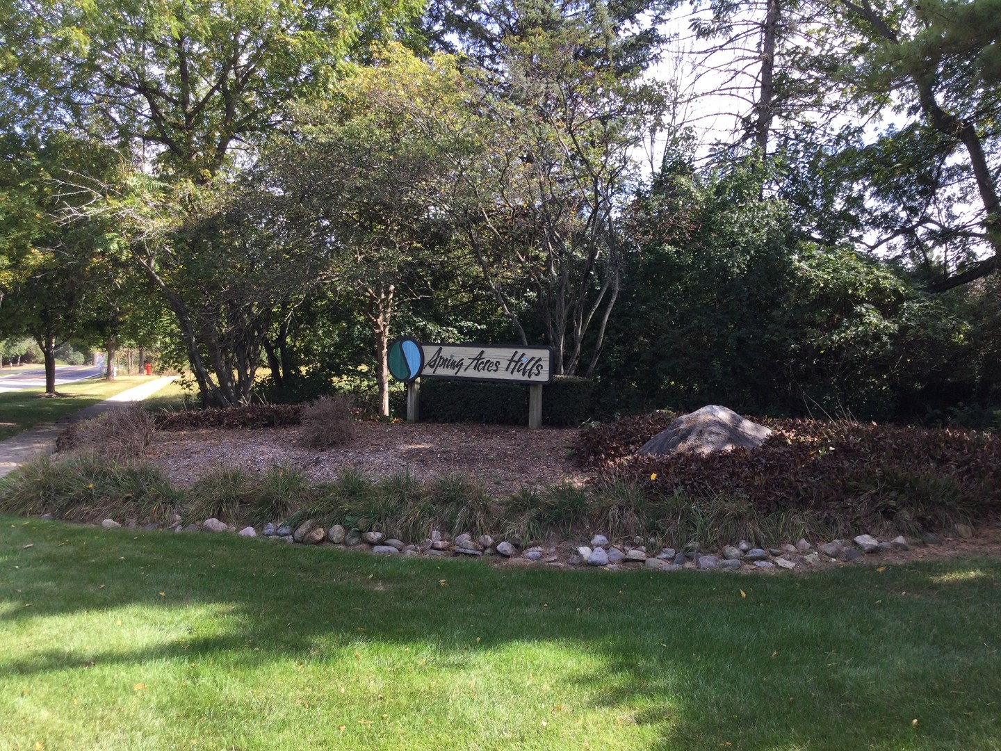 3258 Red Oak Circle, Carpentersville, IL 60110