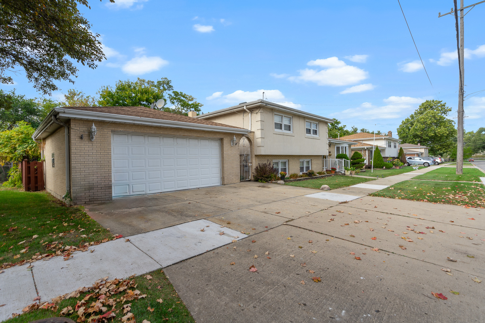 4038 Denley Avenue, Schiller Park, IL 60176