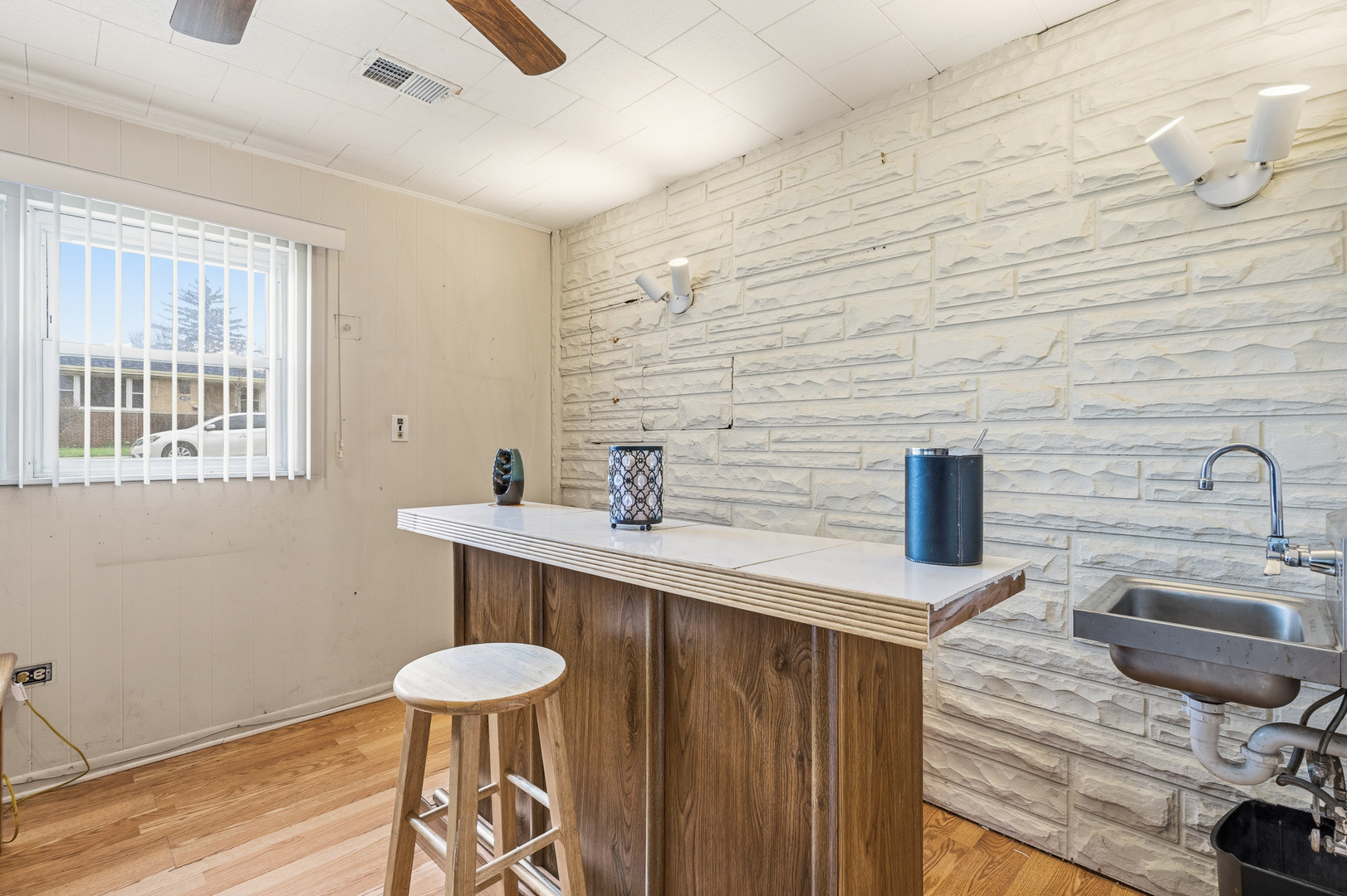 4038 Denley Avenue, Schiller Park, IL 60176