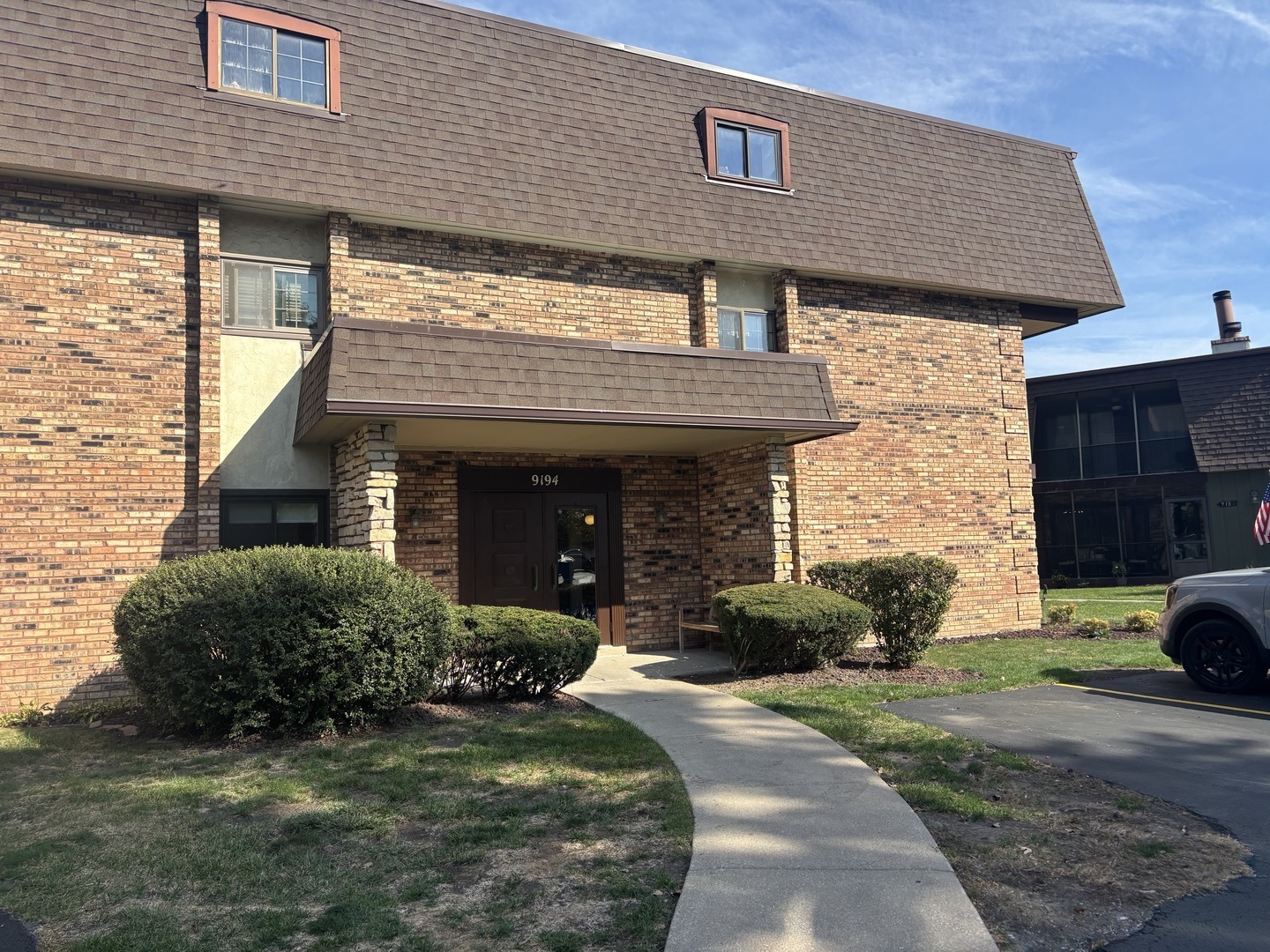 9194 South Road #B, Palos Hills, IL 60465
