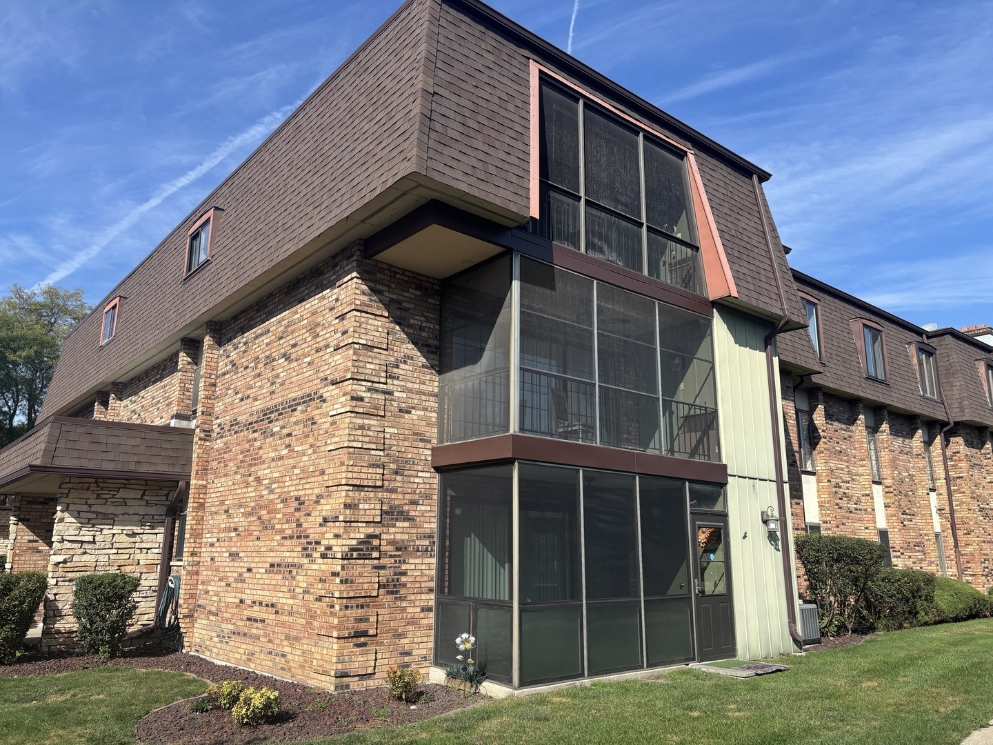 9194 South Road #B, Palos Hills, IL 60465
