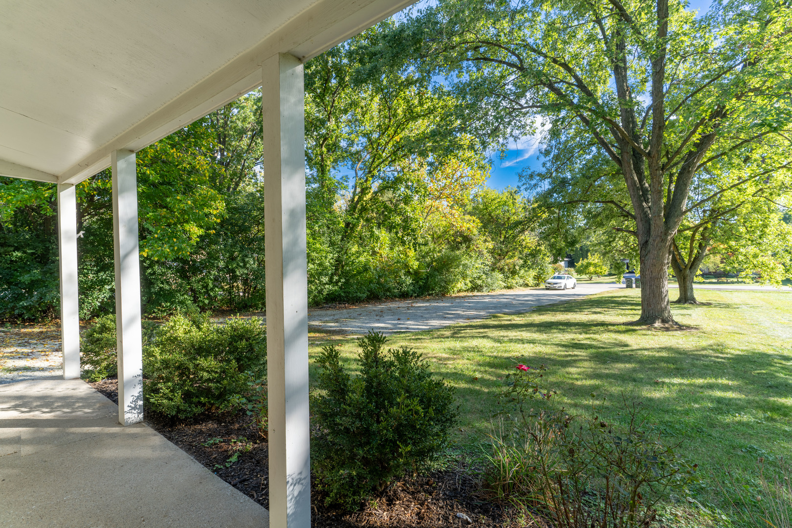 1392 W 52nd Place, La Grange Highlands, IL 60525