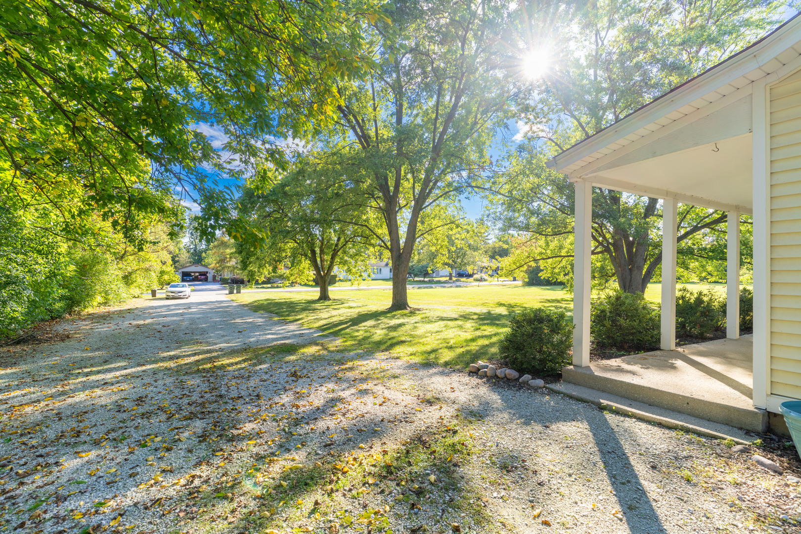 1392 W 52nd Place, La Grange Highlands, IL 60525