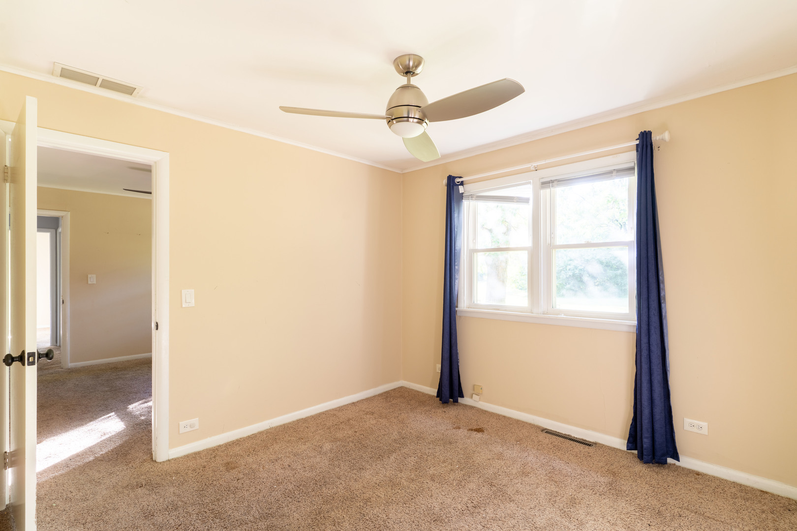 1392 W 52nd Place, La Grange Highlands, IL 60525