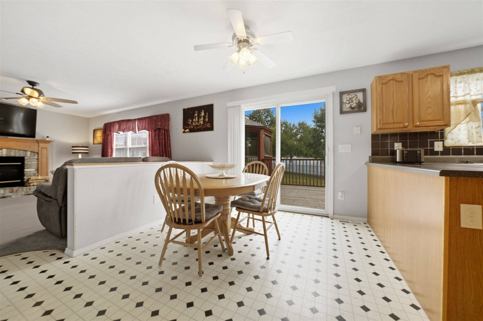 7 Melrose Court, Bloomington, IL 61704