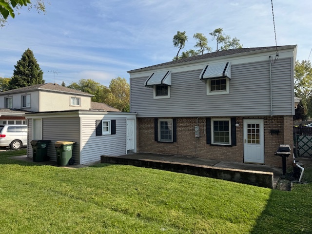 8258 N Ozark Avenue, Niles, IL 60714