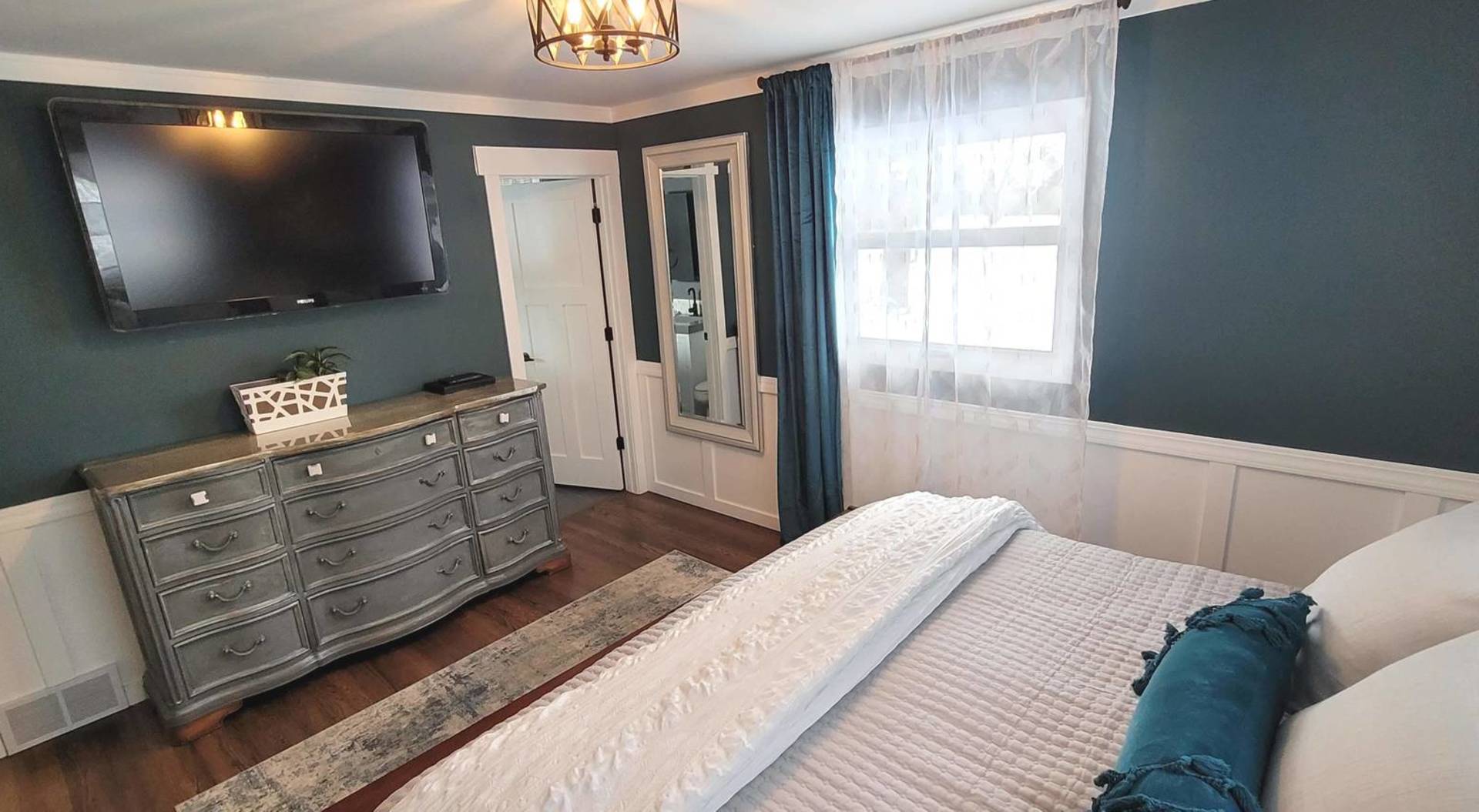 83 Wildwood Drive, Barrington, IL 60010