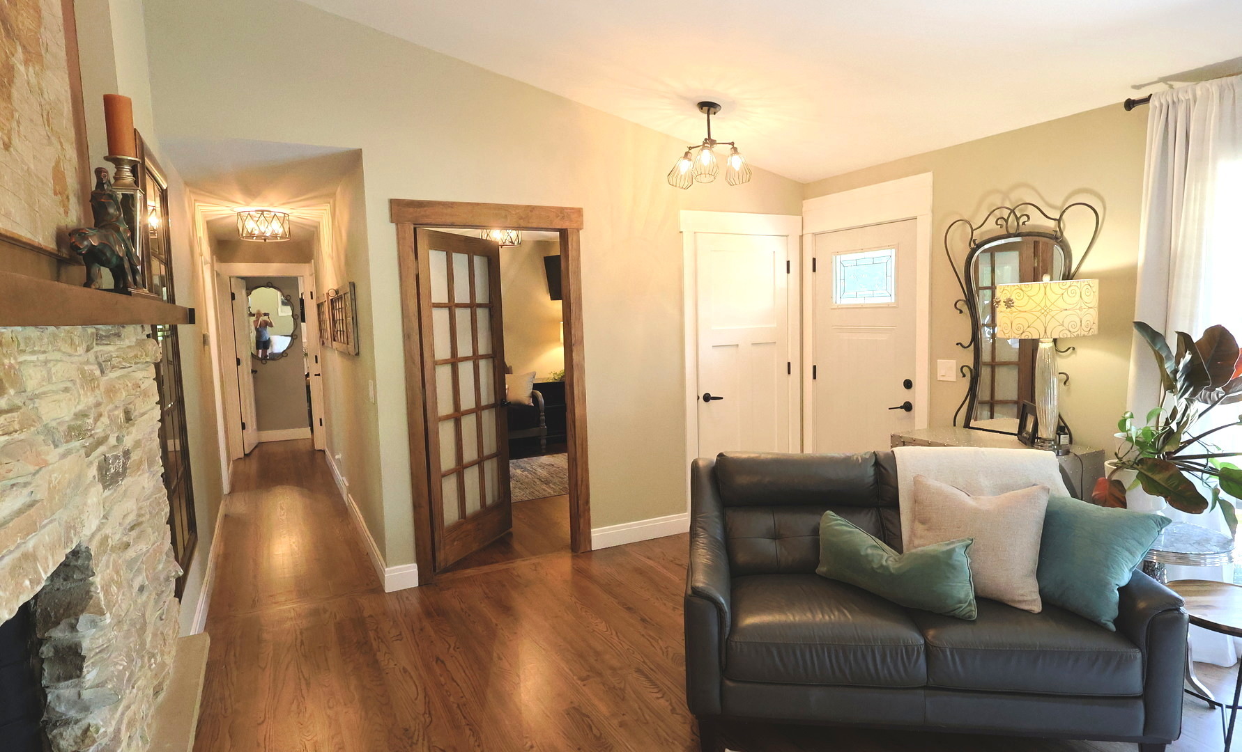 83 Wildwood Drive, Barrington, IL 60010